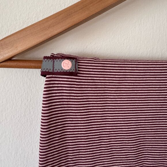 lululemon Customizable Infinity Snap Scarf - Picture 5 of 6